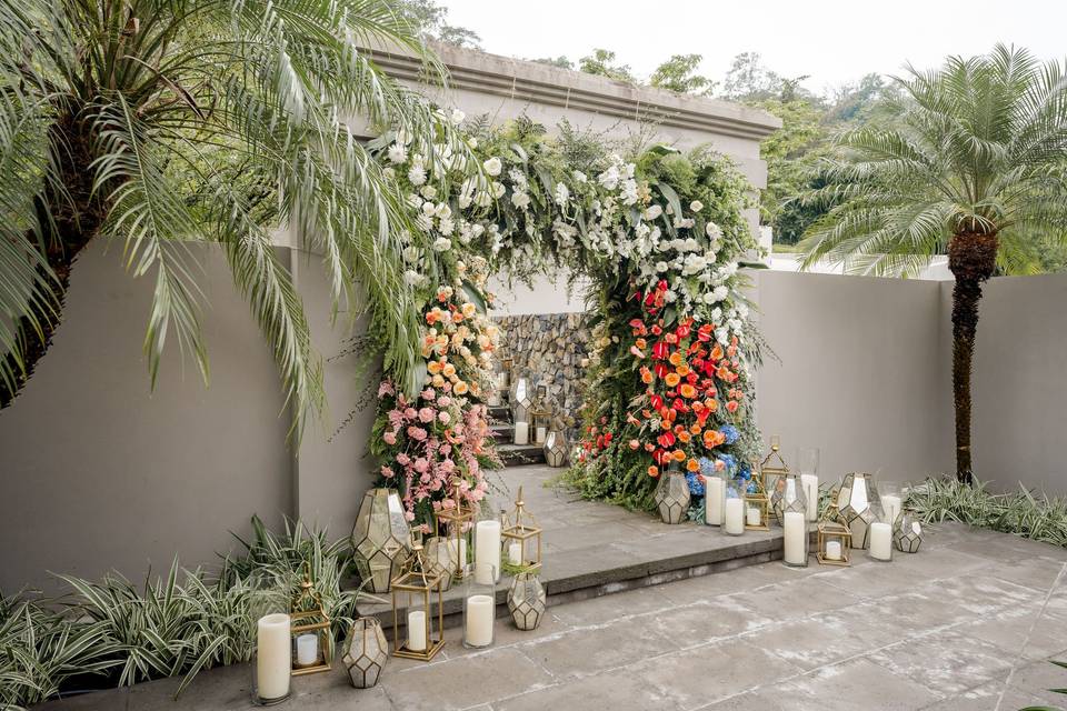 Ceremony arch