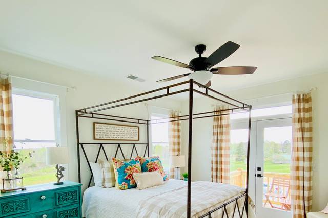 Country Garden Suite