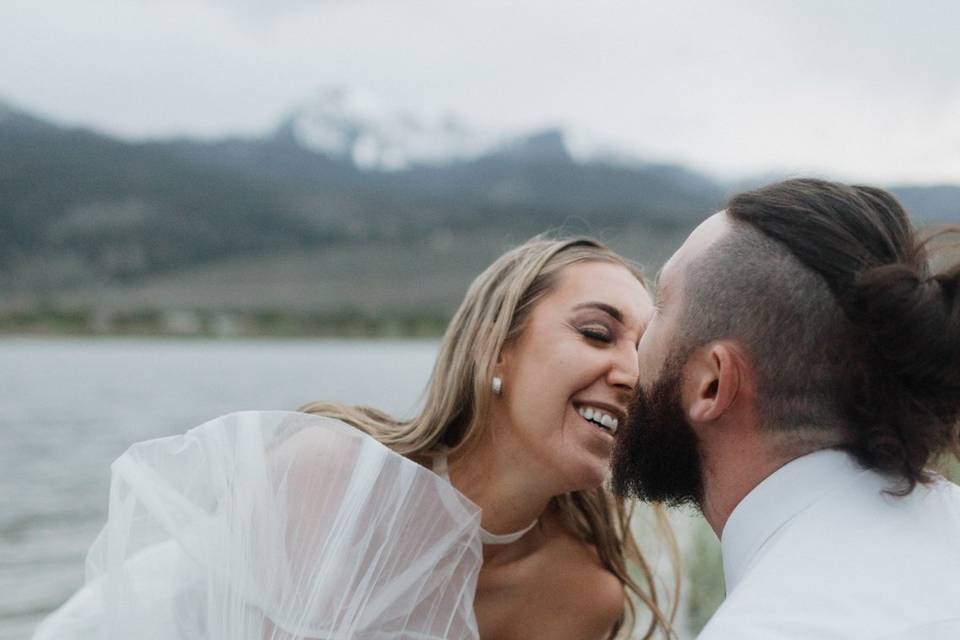 Reno Elopement Bridals Canoe