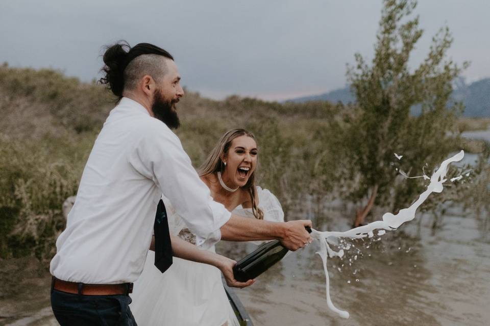 Reno Elopement Bridals Canoe