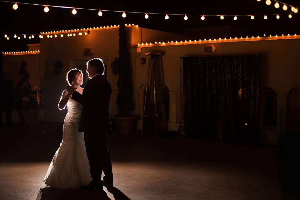 Father/daughter dance