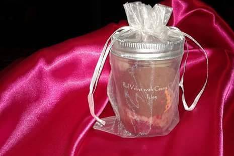 Custom Jar cakes by Carmen