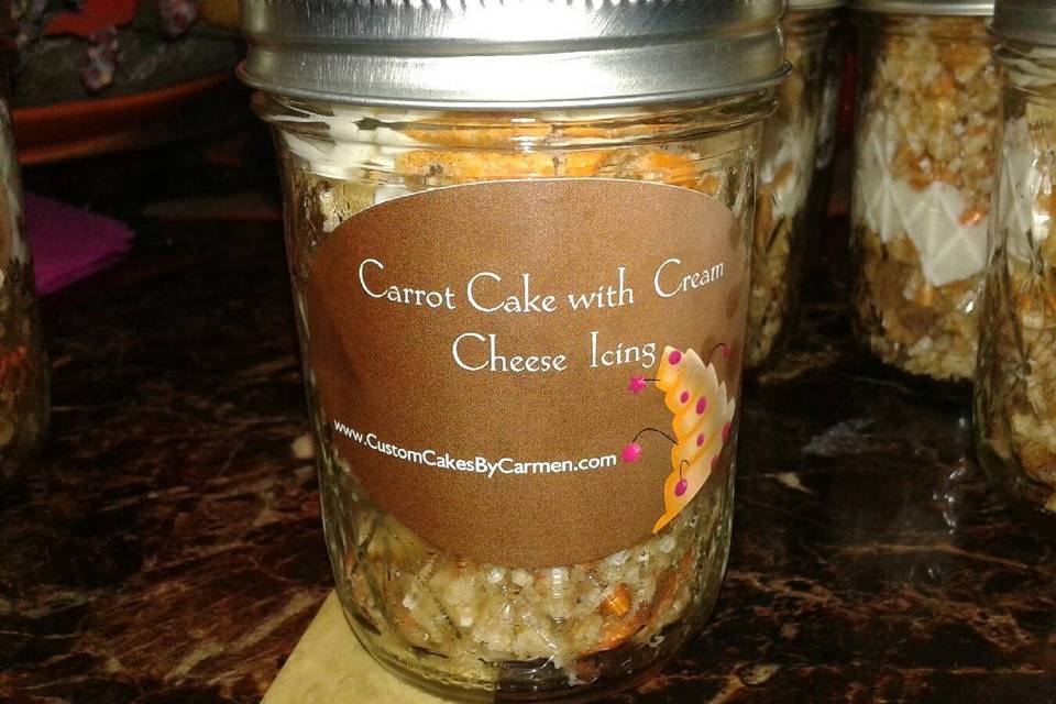 Custom Jar cakes by Carmen