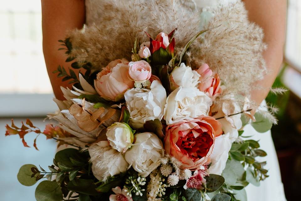 Boho inspired bridal bouquet