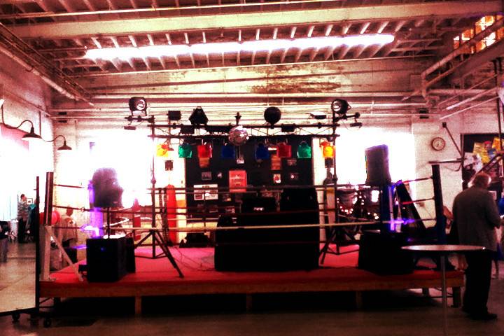 Dance floor in a boxing ring? No problem, we've done it!