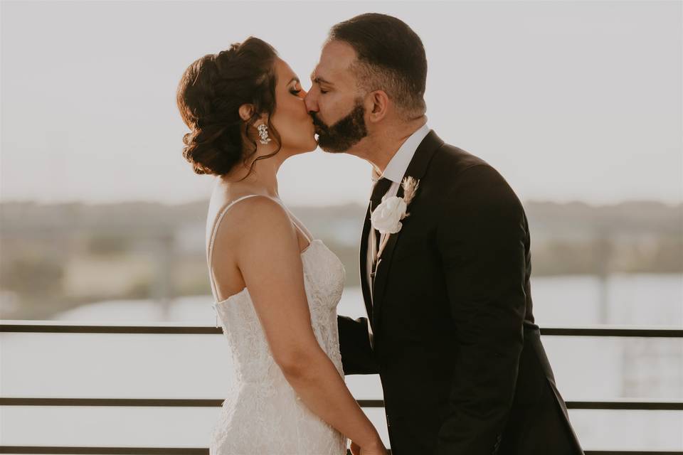 Rooftop Kisses!