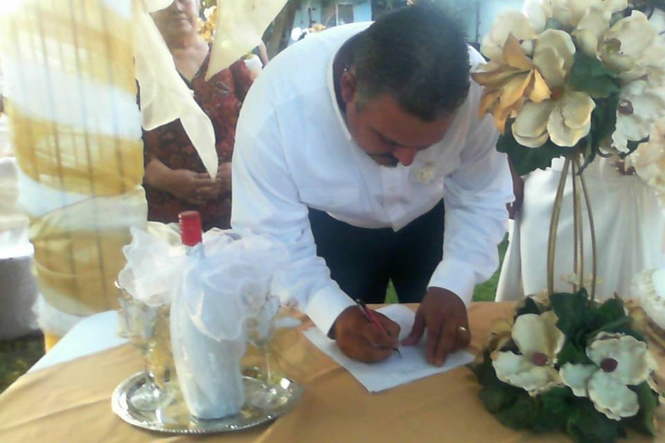 Centro Hispano Wedding Officiant