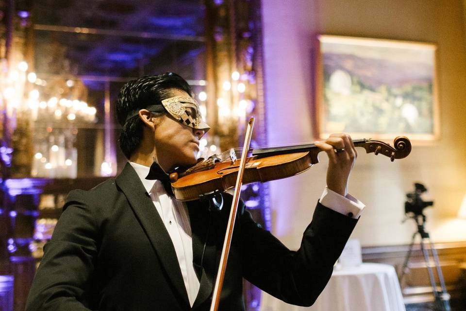 KFAM Jonathan Club Fundraiser