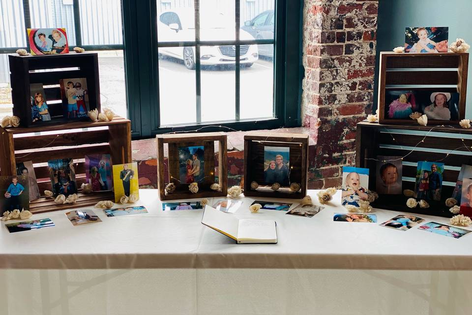 Photo table