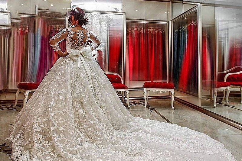 Sleeve ball gown