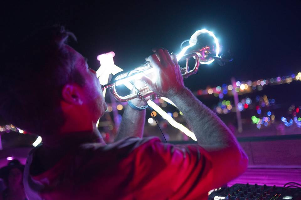 LED Trumpet DJ Ascension