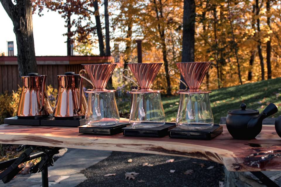 Pour-over table