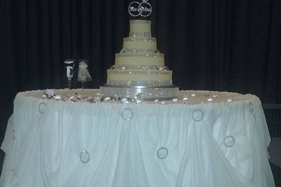 Cinderella Table Draping
for Cake, Gift, Sweetheart Table or Headtable