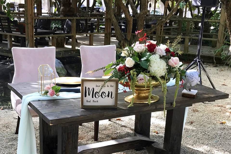 Sweetheart table & chairs