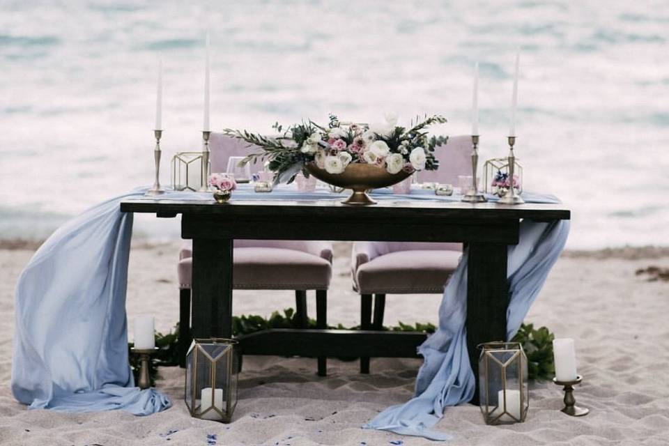 Sweetheart table