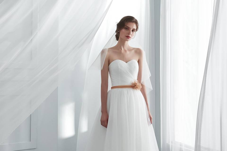 Pleated sweetheart a-line wedding dress with court train