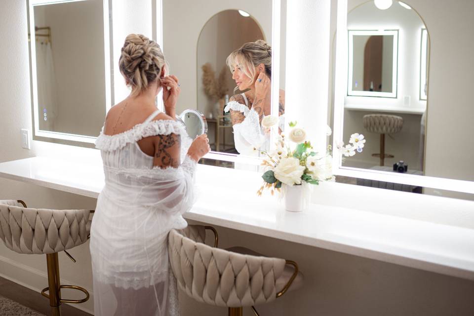 Bridal Suite + Dressing Room