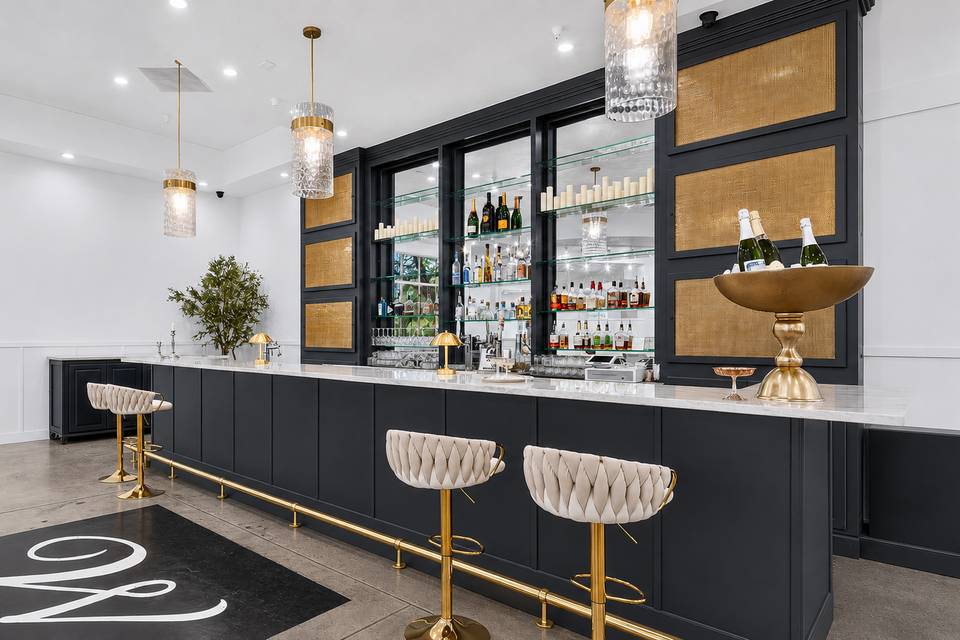Grand Bar