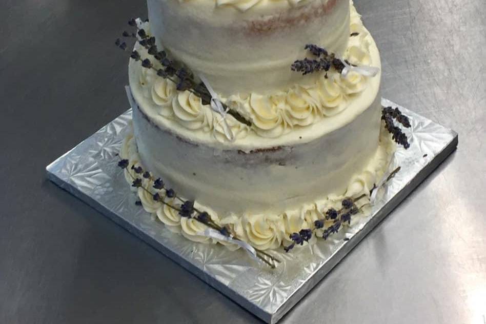 Semi Naked Cake