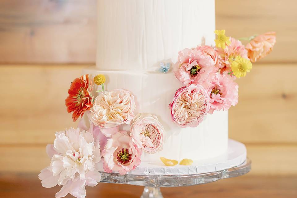 Wedding cake with florals