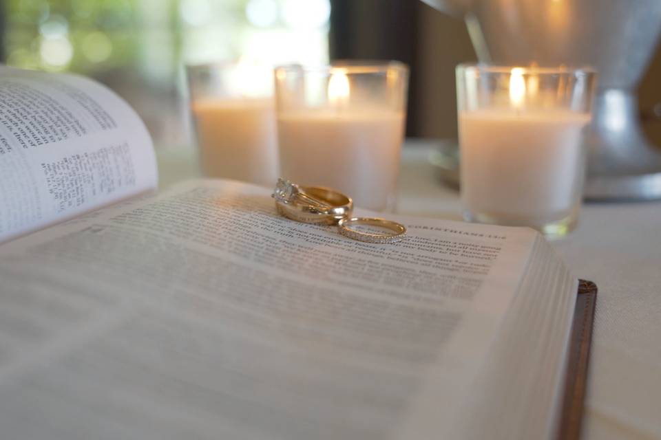 Rings candles and bible verses