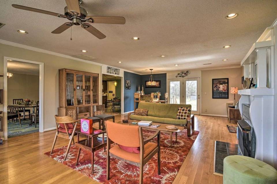 Mid-Century Modern Living Room