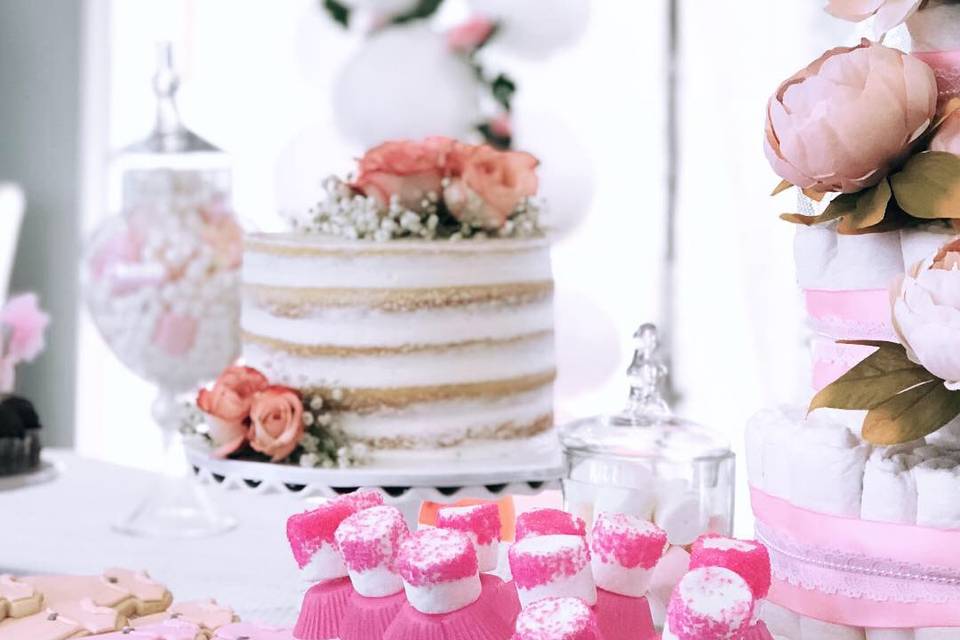 Love naked cakes