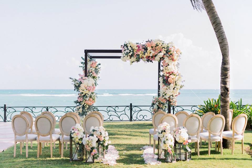 Paradise Weddings & Events