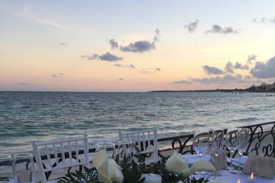 Sweetheart table