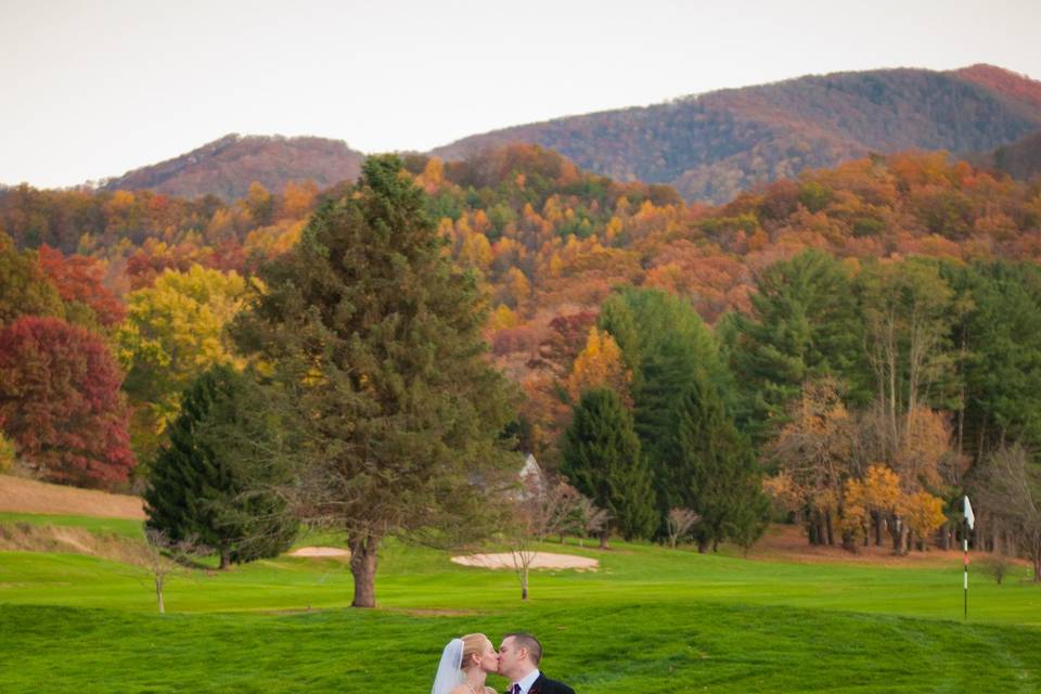 Outdoor wedding aisle