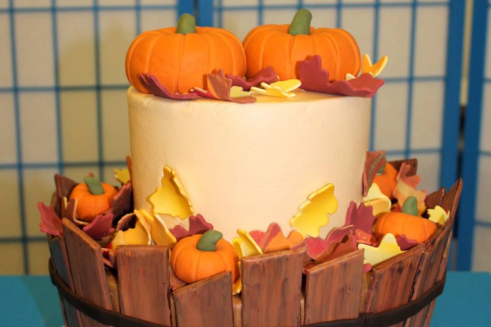 Autumn themed cake