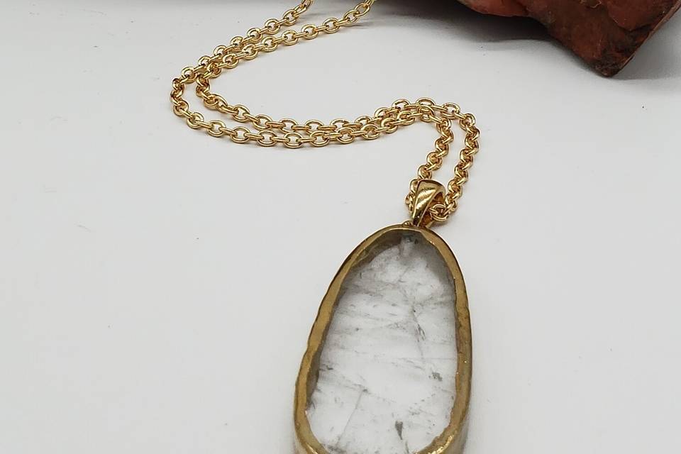 Quartz Necklace