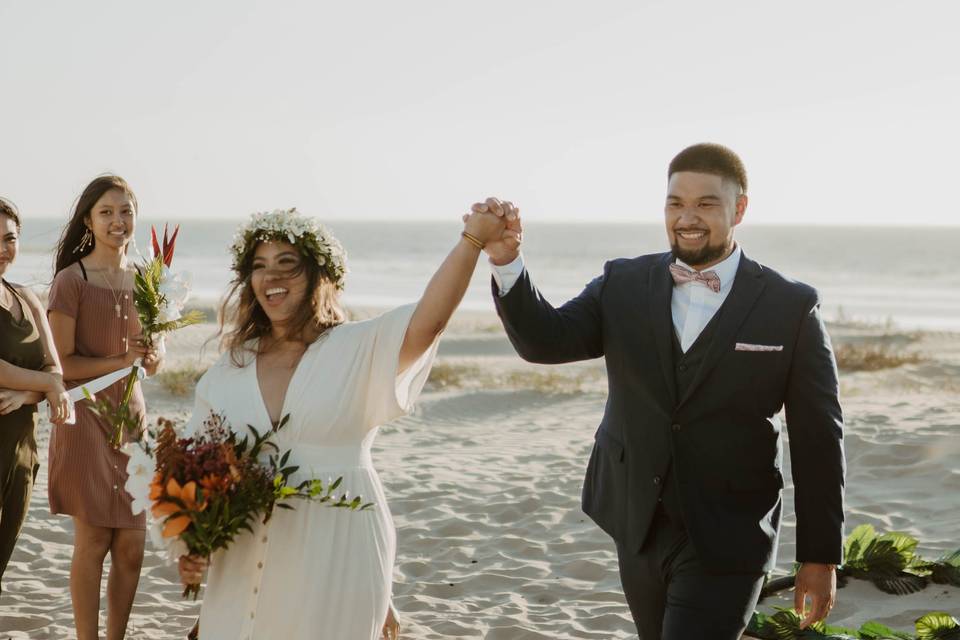 Ceremony at Oceano Elopement