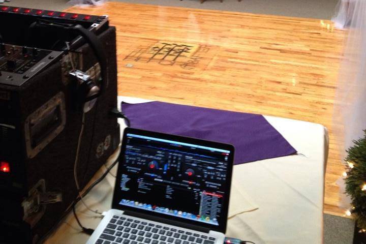 DJ set-up