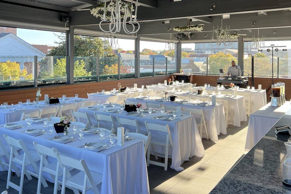 Sky Dinner Setting