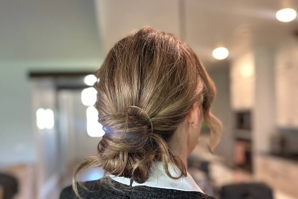 Low messy bun