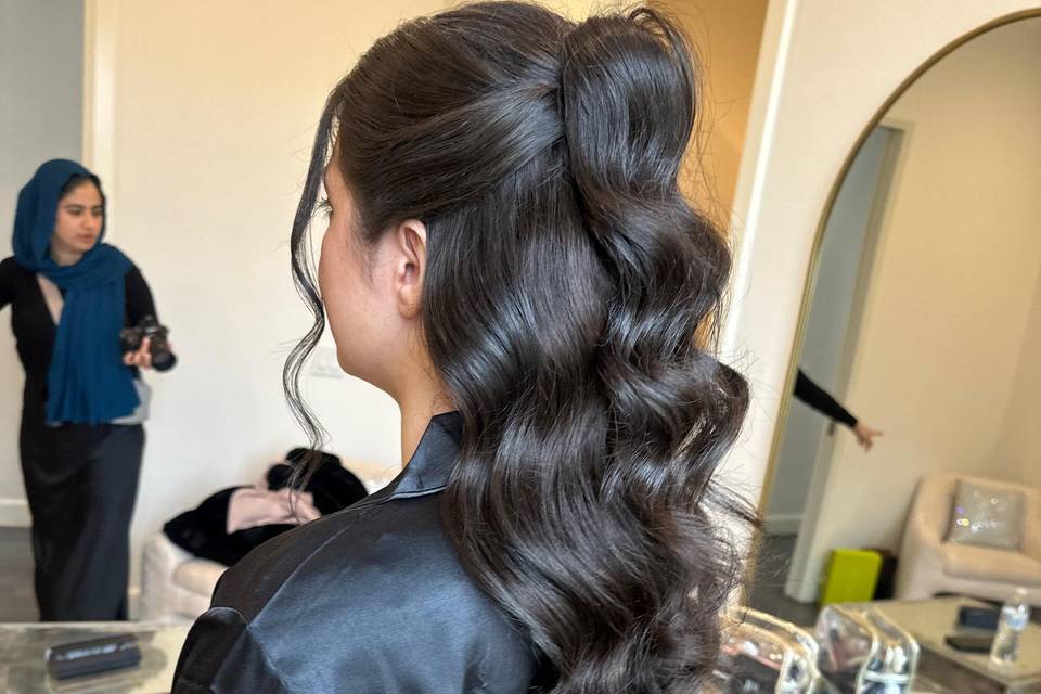 Half up waves