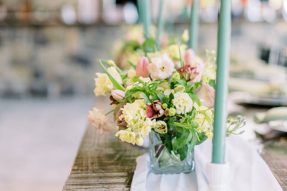 Long table arrangements