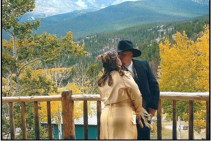 Kiss at the balcony