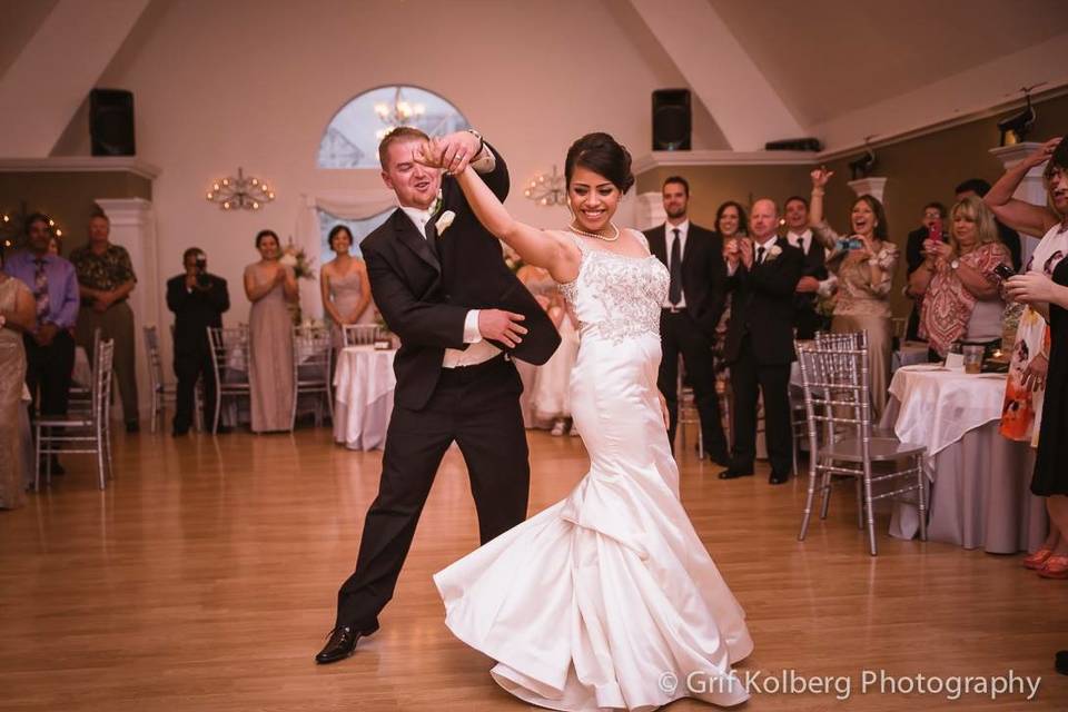 Newlyweds dancing