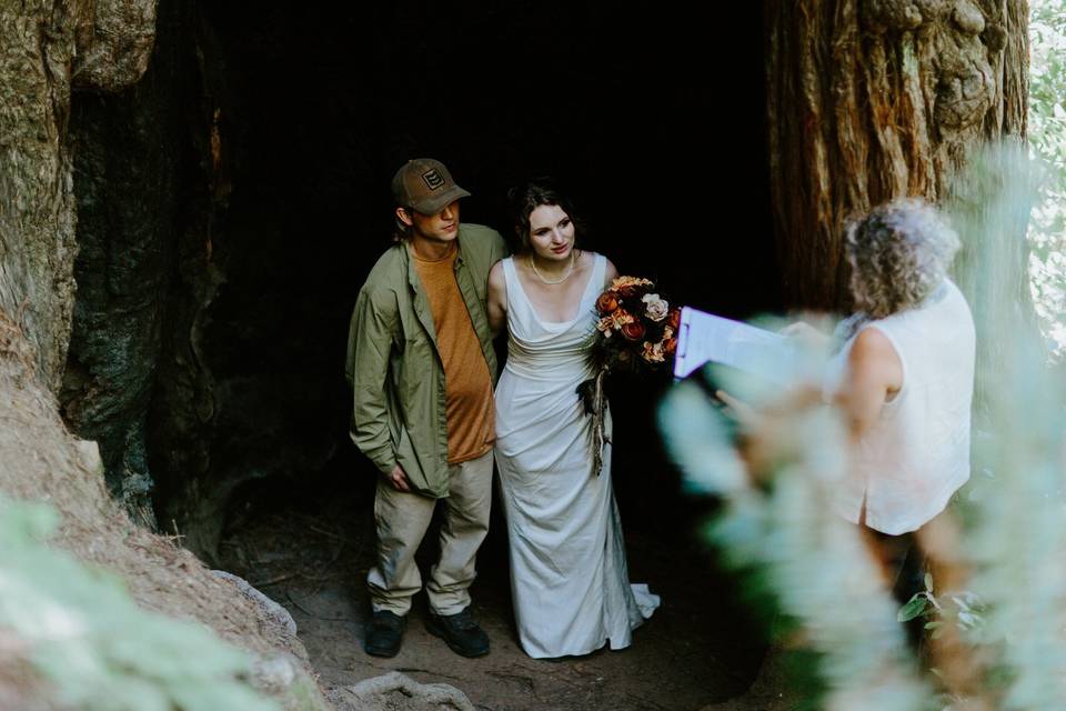 Hiking adventure elopement