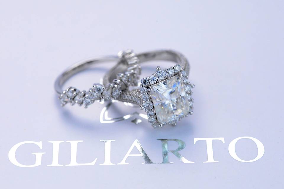 Giliarto engagement ring