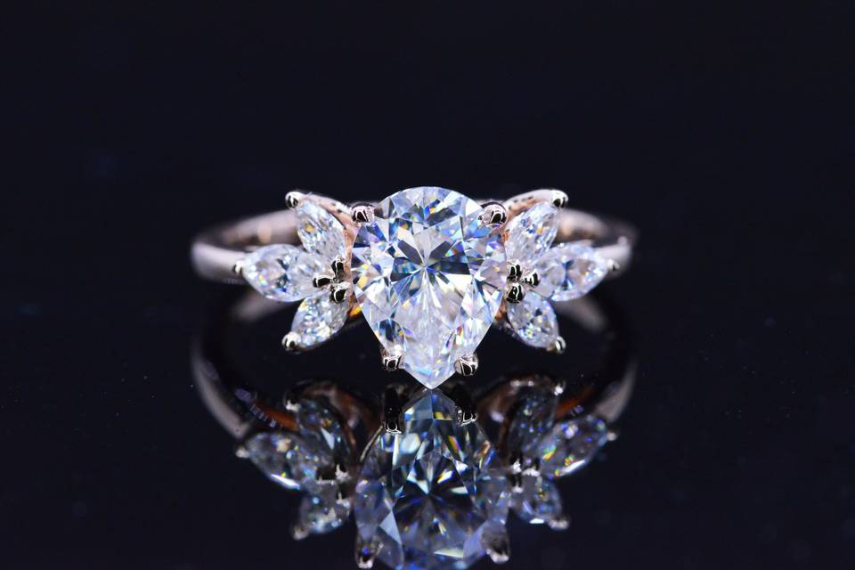 Giliarto engagement ring