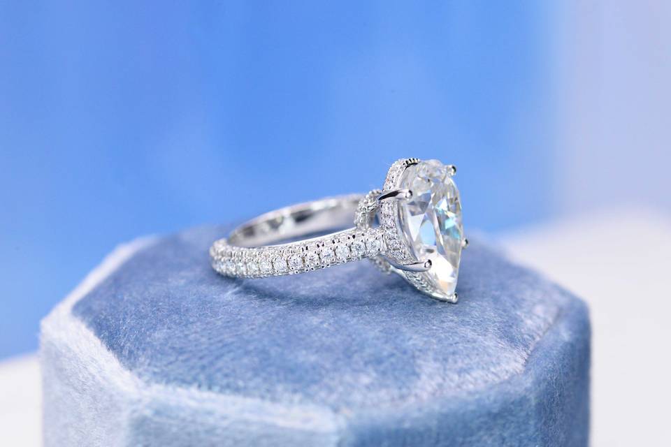 Moissanite Ring