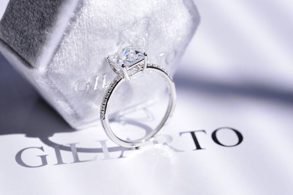 Giliarto engagement ring