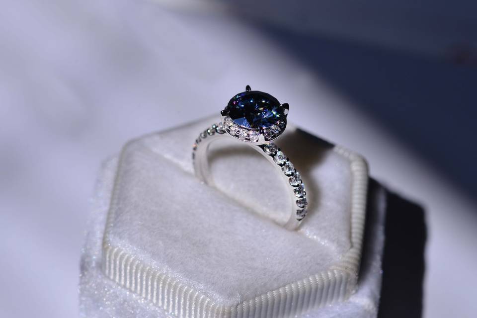 Giliarto engagement ring