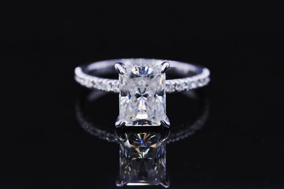 Giliarto engagement ring