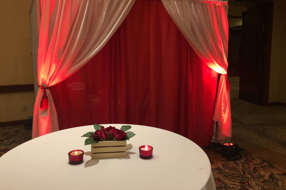 Cabana Style Enclosed Photo Booth