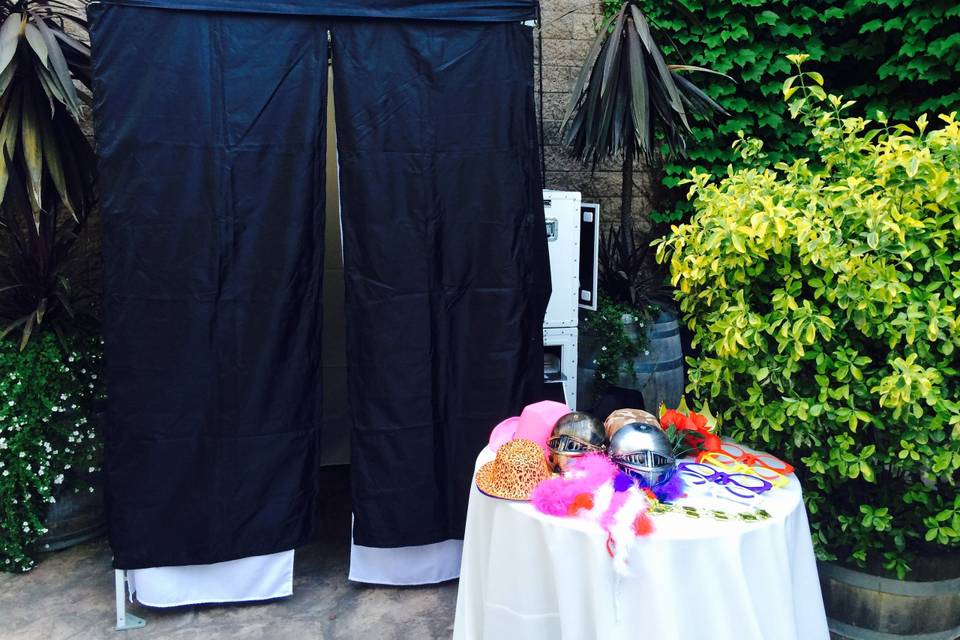 5x5 Enclosed Booth