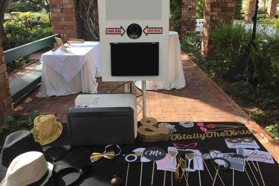 Tru Music Lighting & Photo Booth